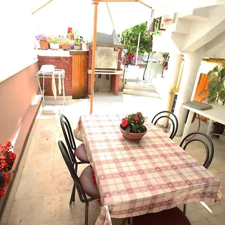 Apartman With A Parking Space - 15757 *