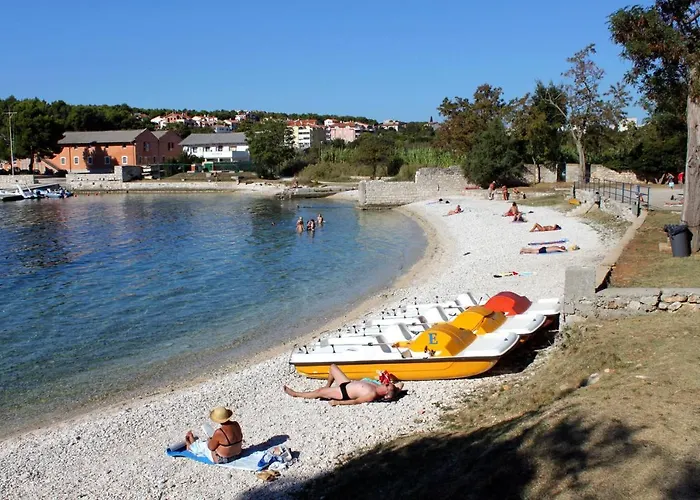 Appartement With A Parking Space - 15757 Pula