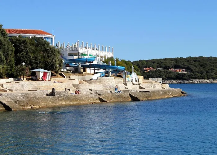 With A Parking Space - 15757 *