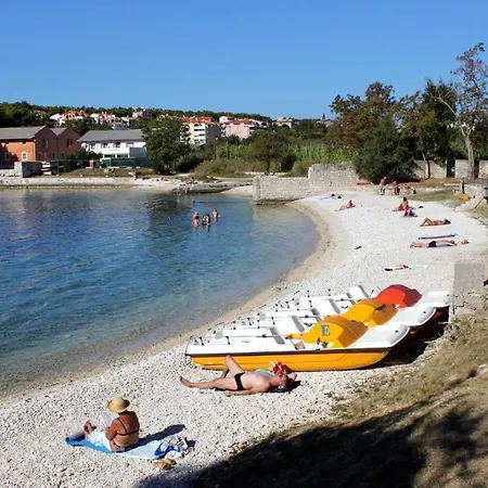 Apartment With A Parking Space - 15757 Pula